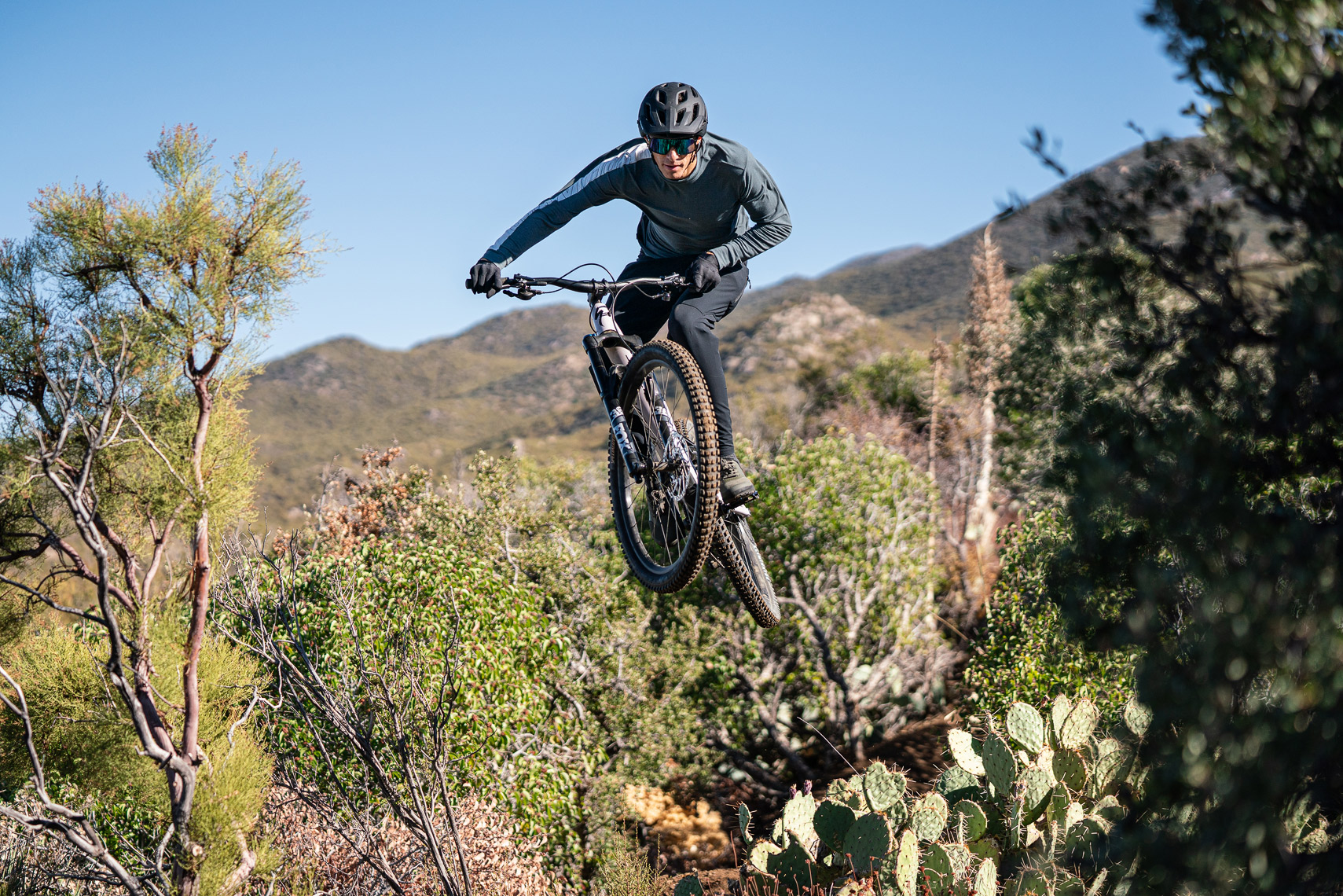 Specialized_S21_MTB_Clothing_Palm_Springs_VanWeelden-186